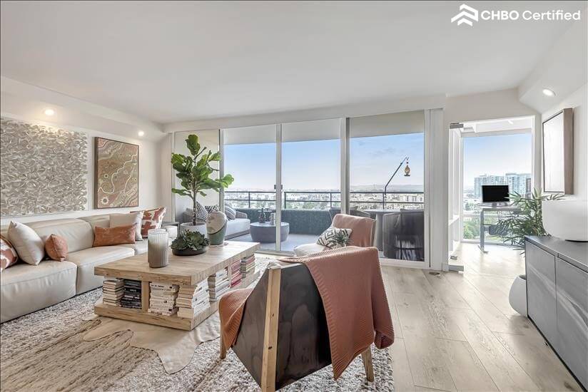 2BR Condo in Marina Del Rey
