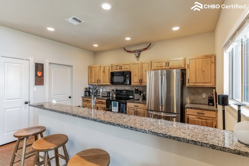 Peaceful Hill Country Furnished Home