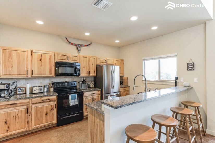 Peaceful Hill Country Furnished Home