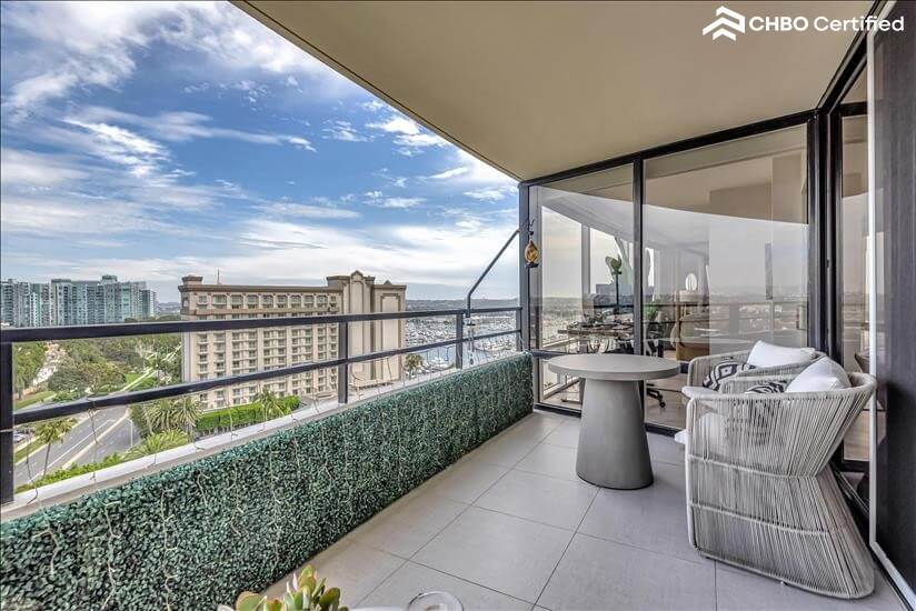 2BR Condo in Marina Del Rey