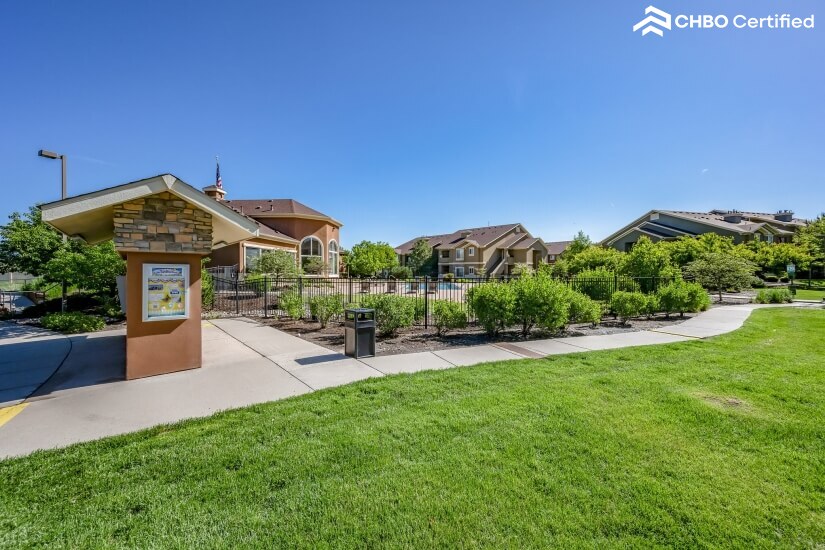 Furnished Midterm Rental 2 bd Condo