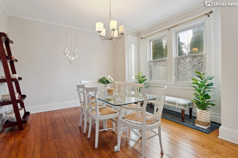 Beautiful dining room - short term housing in Greenwich CT