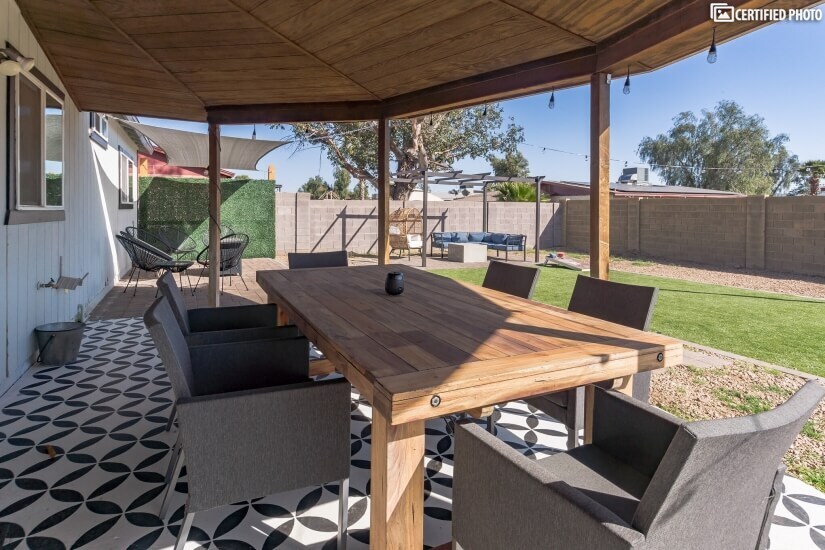 Outdoor Dining Space