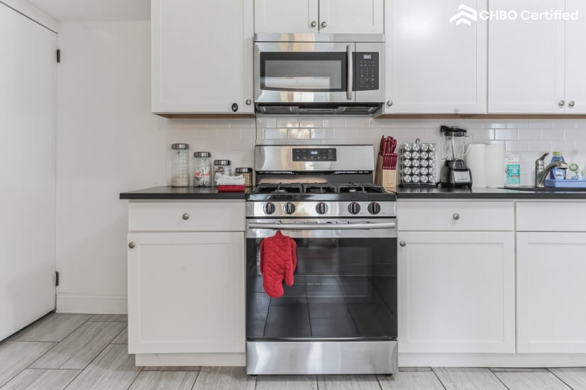 Spacious Kitchen - corporate housing in Greenwich CT|NYC