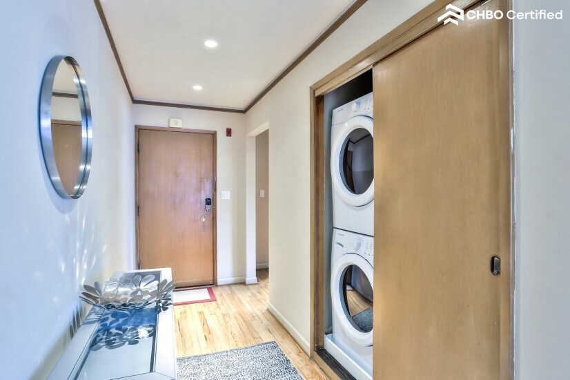 Seattle Furnished 1 Bed Condo