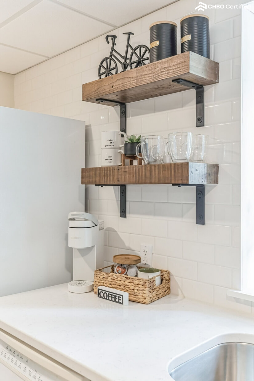 Minnetonka Furnished Garden Apartment