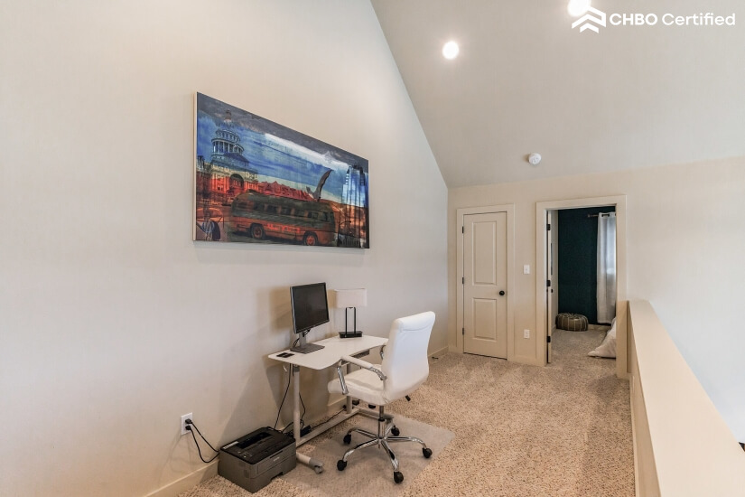 Peaceful Hill Country Furnished Home