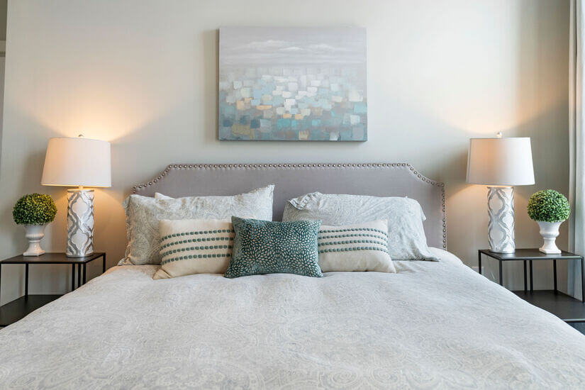 New king-size mattress, a walk-in closet and bathroom.