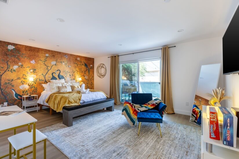 masterbedroom on 2nd floor