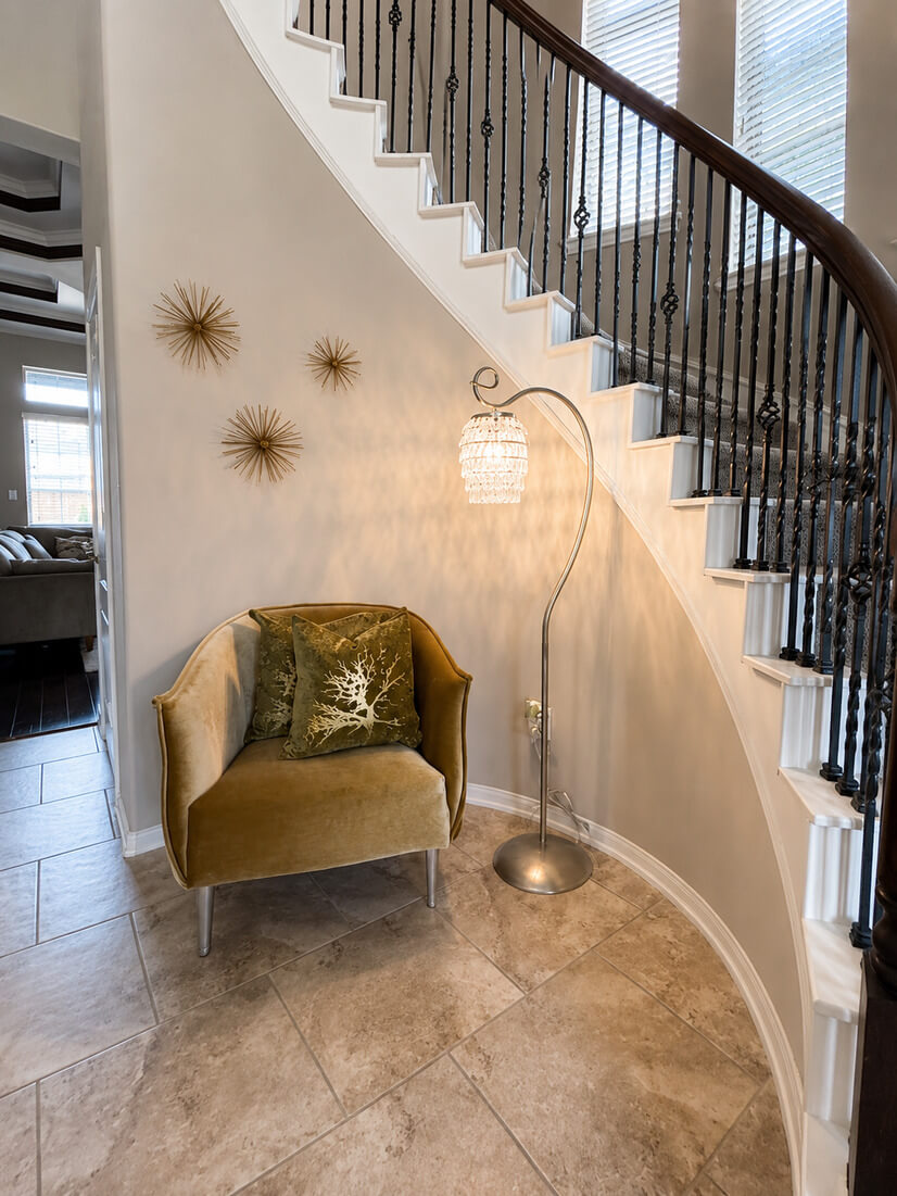 Entry Lamp / Welcoming Foyer
