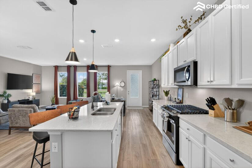 AMAZING 4BD 3 and Half Bath Townhouse