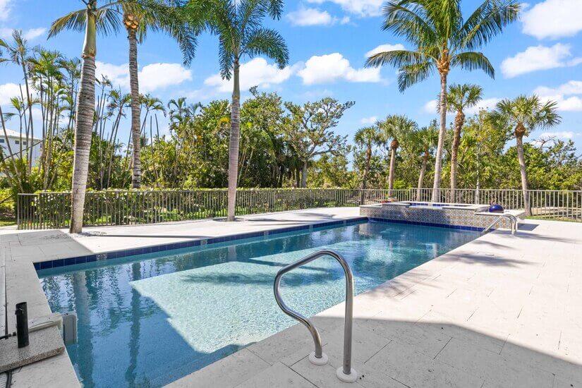 Seashell Paradise 5BR with Pool and Spa