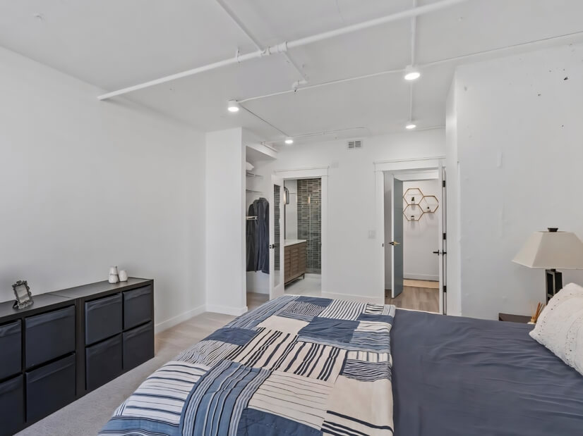 Large second bedroom with ensuite