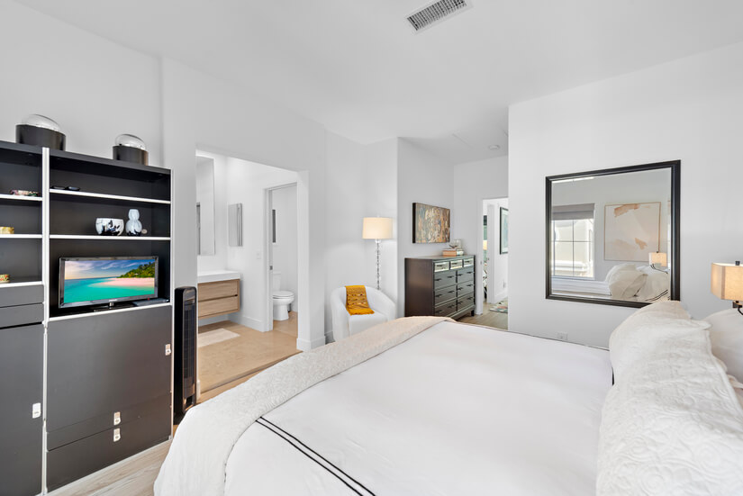 Santa Ana Upscale Furnished Townhome