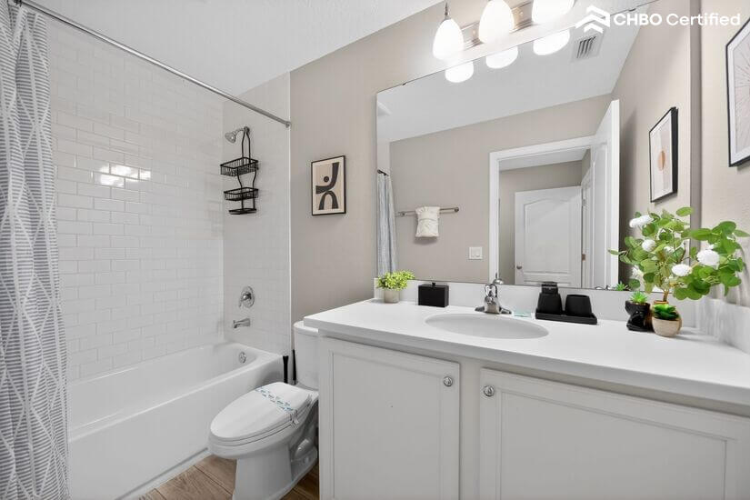 AMAZING 4BD 3 and Half Bath Townhouse