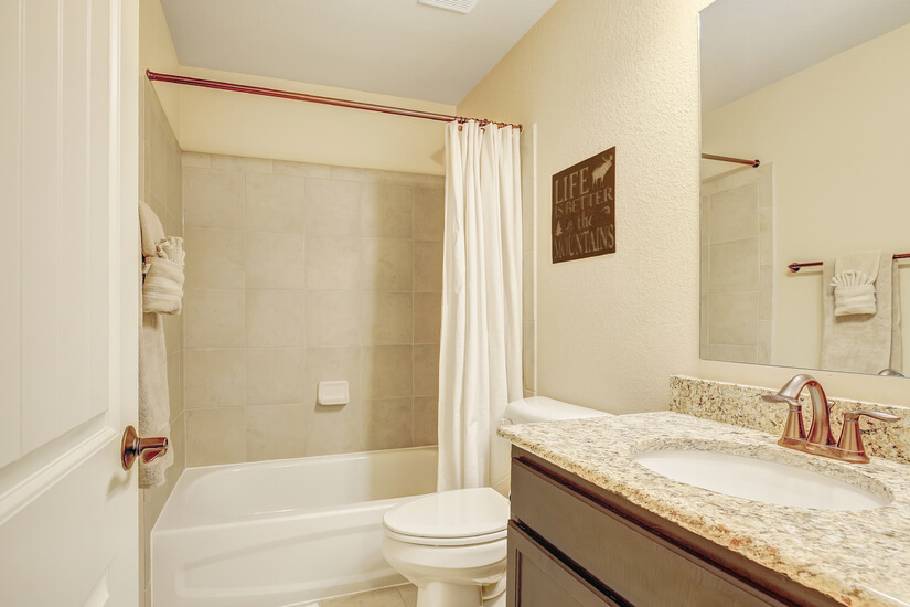 Full bath in basement