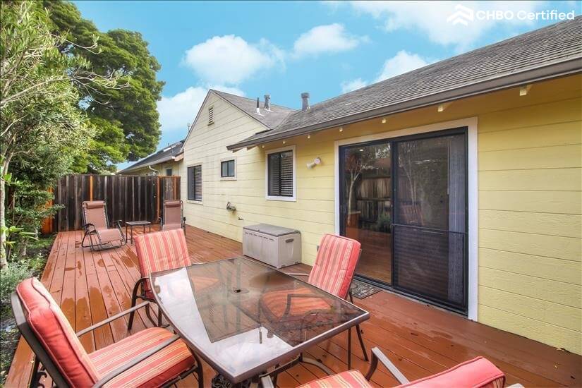 One Bedroom Cottage Fully Furnished