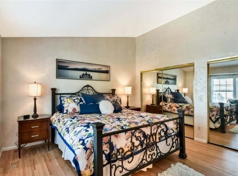 Furnished 4 Bdrm 3 Bath Townhome