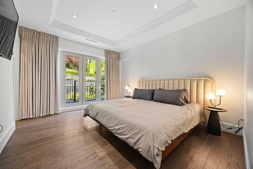 Vancouver Executive Luxury Home w/ View