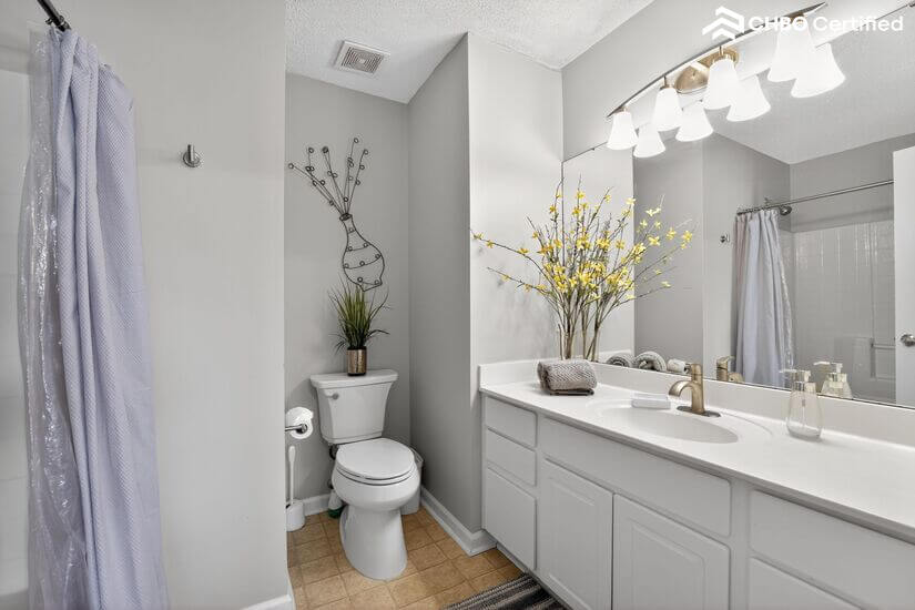 Furnished Cozy Townhouse in Charlotte