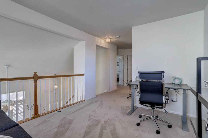 Loft and hallway to bedrooms & bathrooms