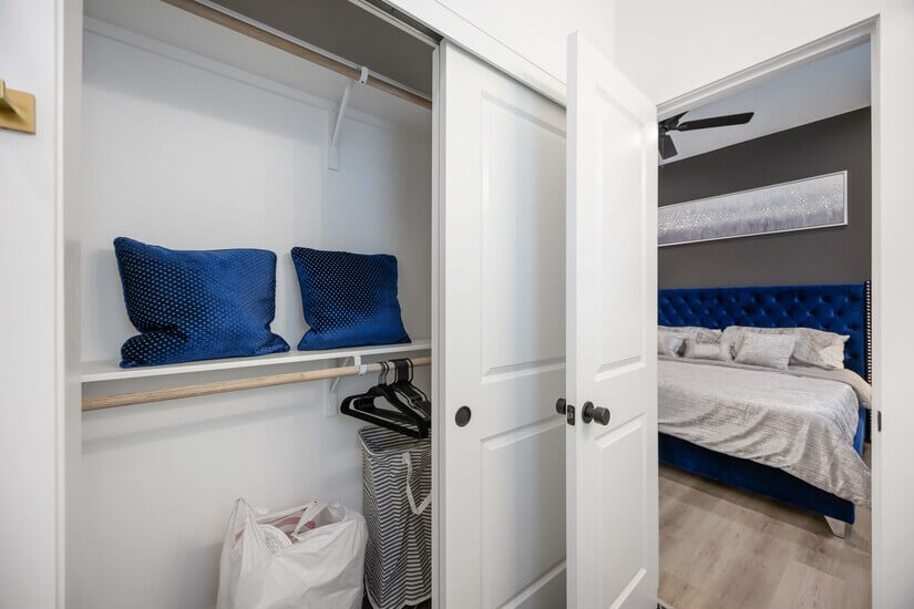 Furnished Closet with hamper