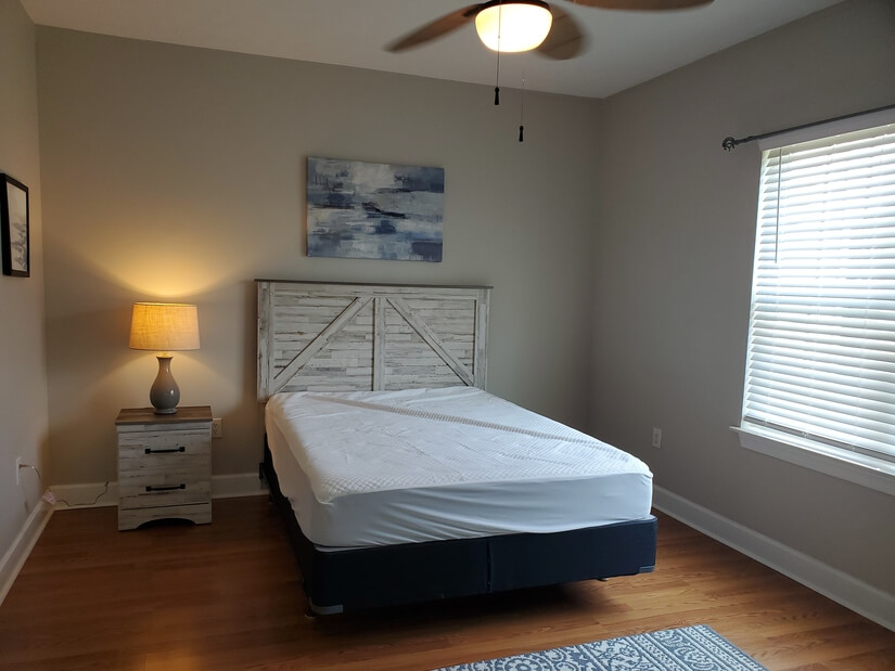 Furnished Master w/ Queen bed