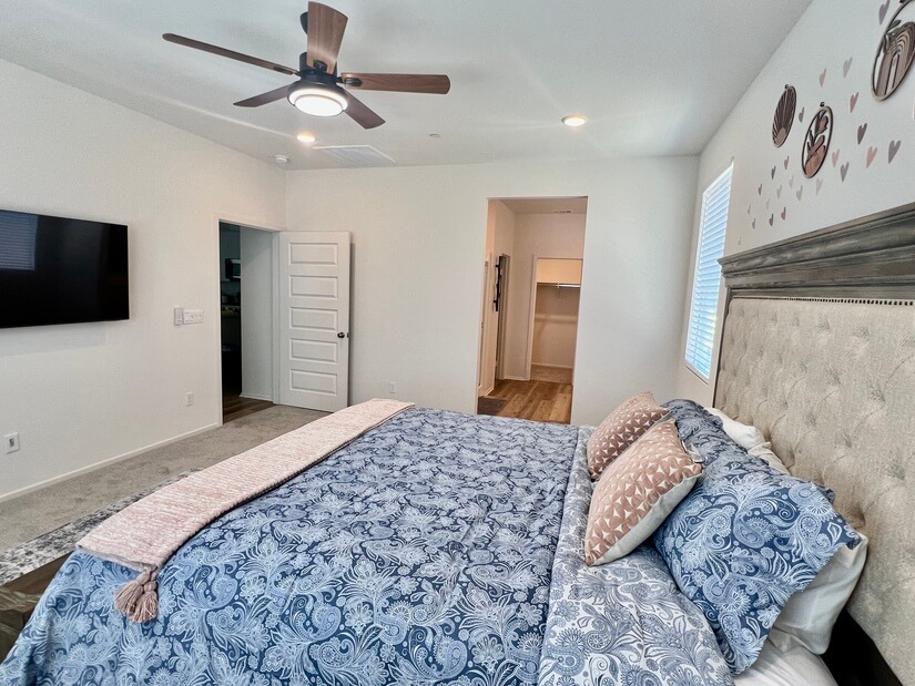 Spacious Furnished in Heart Victorville