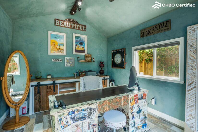 Outdoor Private Office