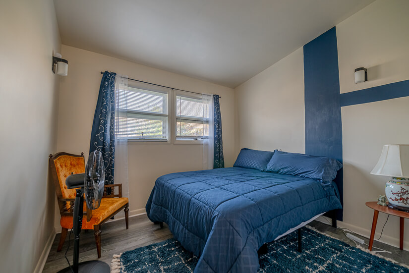 comfortable queen bed