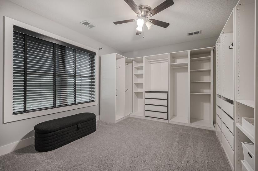 Furnished 2yr old Home in Prime Location