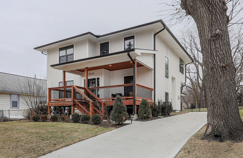 Furnished 2yr old Home in Prime Location