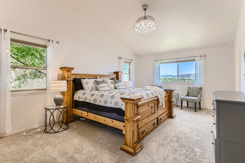 Main Bedroom King bed