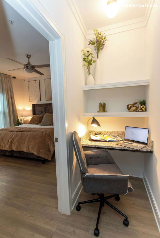 Furnished Apt with pool in Charlotte NC