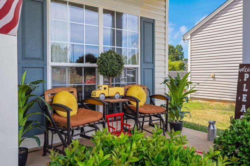 5 Bedroom Home Fence Hot Tub Park Arcade