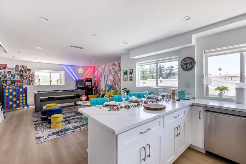 New Modern 4BR4BA Furnished Home in LA