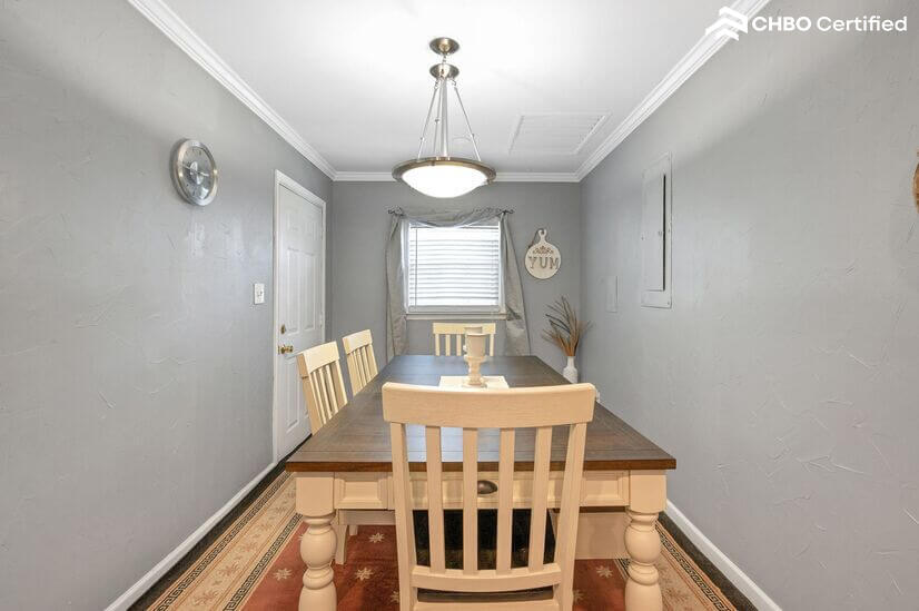 Cozy Modernized Home Near ATL Airport