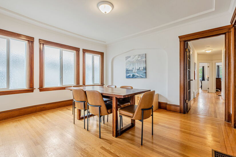 Dining room with lots of light