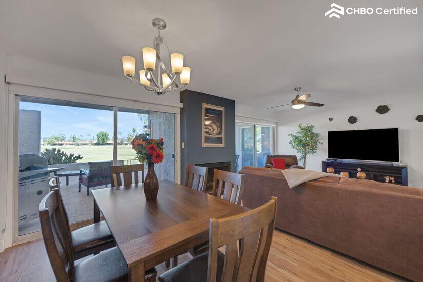 Dining Room and views pic 2