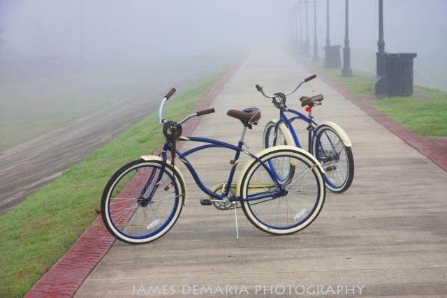 5 mile running and bike path on levee