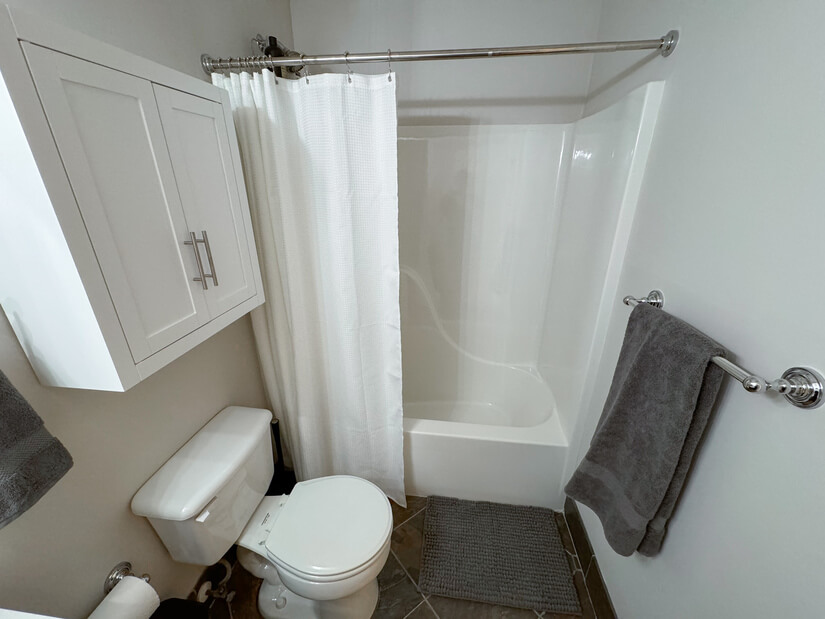 Modern King Size Apt, Central Location