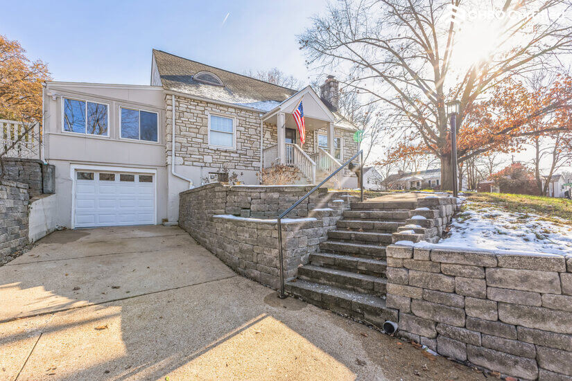 Fully Furnished Home rental in Kirkwood