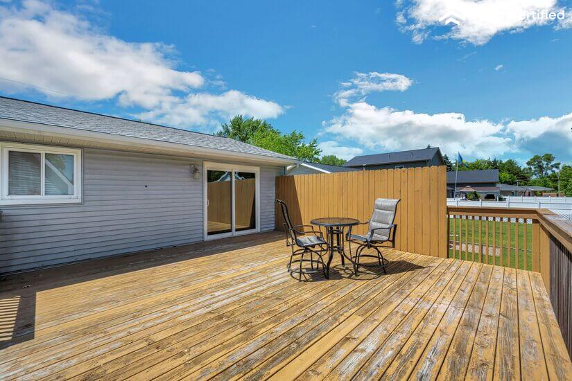 Furnished Pet Friendly Home