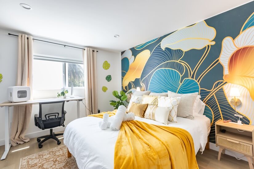 New Modern 4BR4BA Furnished Home in LA