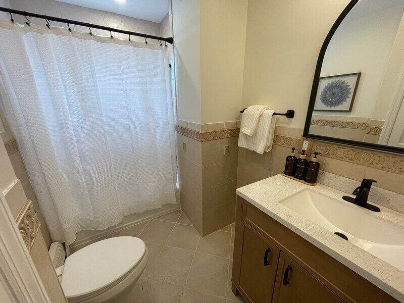 Spacious 5BR Near LIRR  Parks