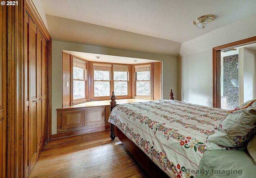 Bedroom upstairs