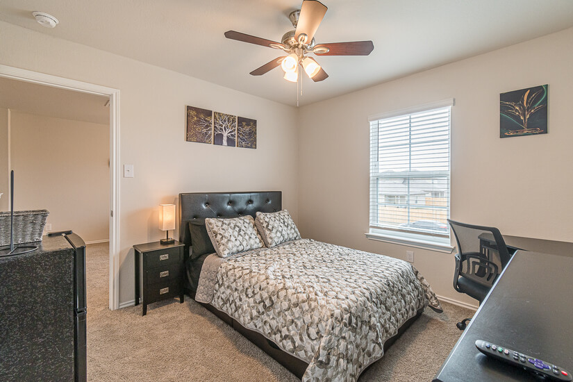 Gruene Private Oasis With Solar