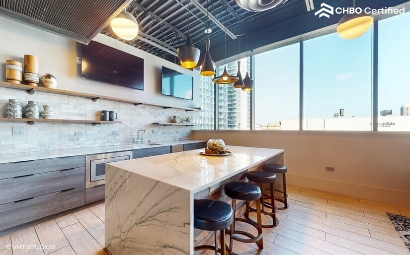 Furnished Executive 2bd Condo in Chicago