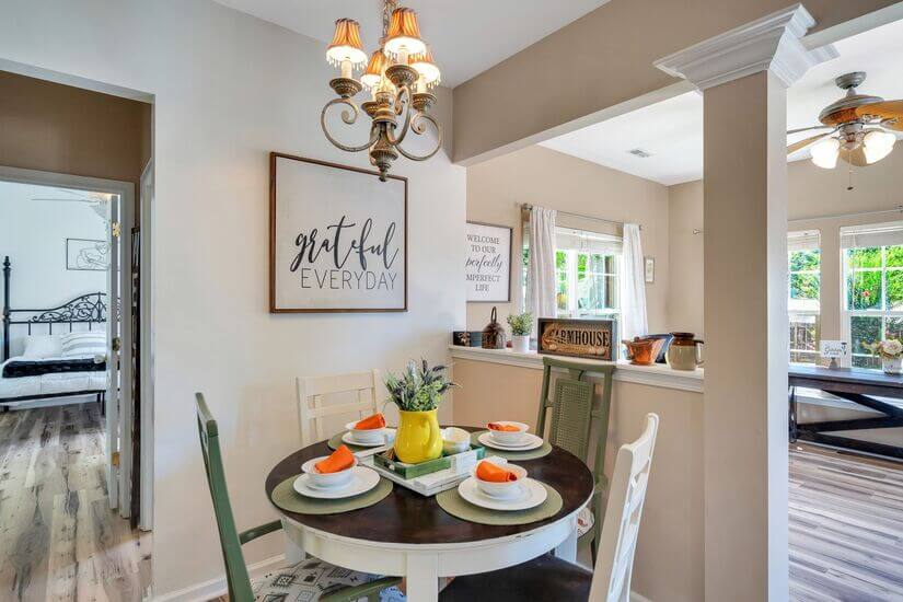 5 Bedroom Home Fence Hot Tub Park Arcade