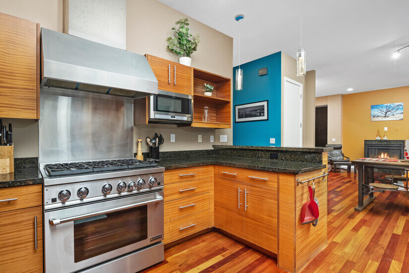 Gorgeous Condo, Walk to Pearl District